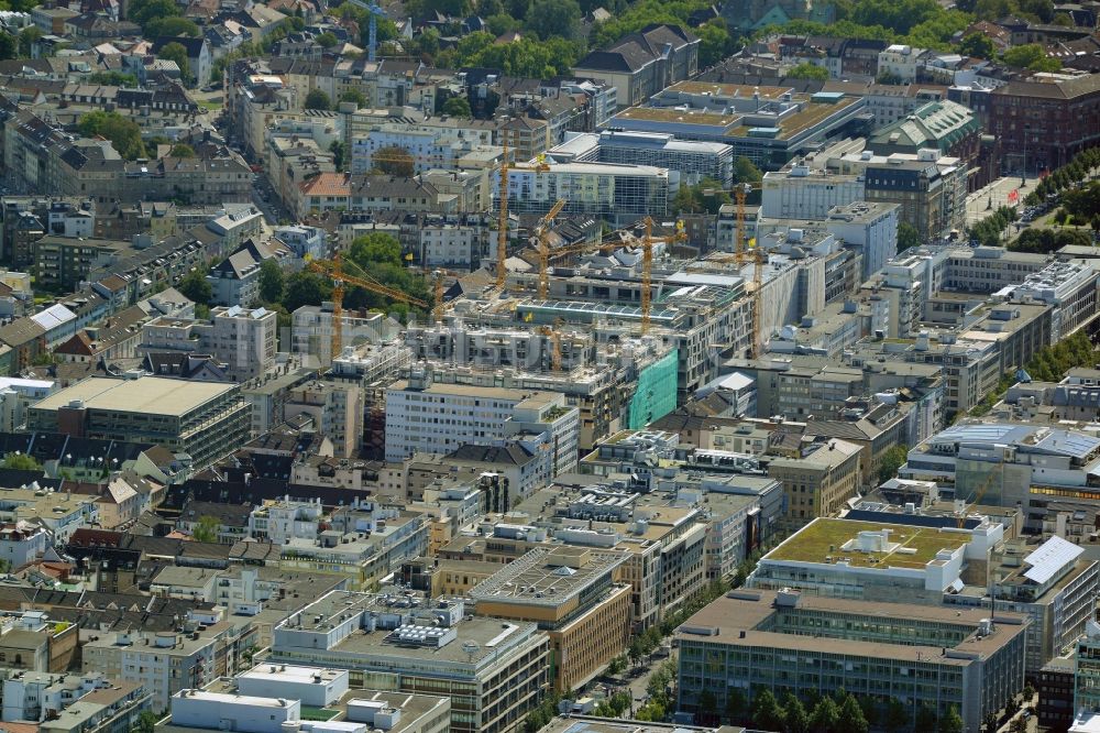 Mannheim aus der Vogelperspektive: Baustelle zum Neubau des Einkaufszentrums und Stadtquartier Q 6 Q 7 über dem künftigen Münzplatz in Mannheim im Bundesland Baden-Württemberg