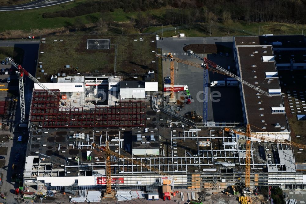 Günthersdorf von oben - Baustelle zum Neubau des Einrichtungshaus - Möbelmarkt der Höffner Möbelgesellschaft GmbH & Co. KG in Günthersdor im Bundesland Sachsen-Anhalt