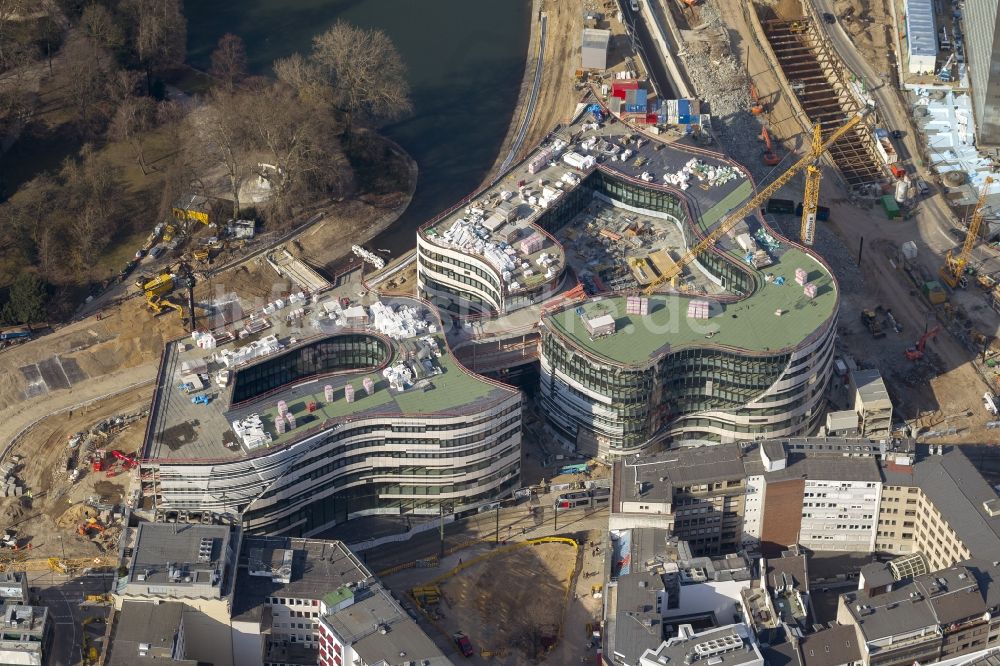 Düsseldorf aus der Vogelperspektive: Baustelle zum Neubau einer Einzelhandels- und Büroimmobilie „ Kö-Bogen “ in Düsseldorf im Bundesland Nordrhein-Westfalen