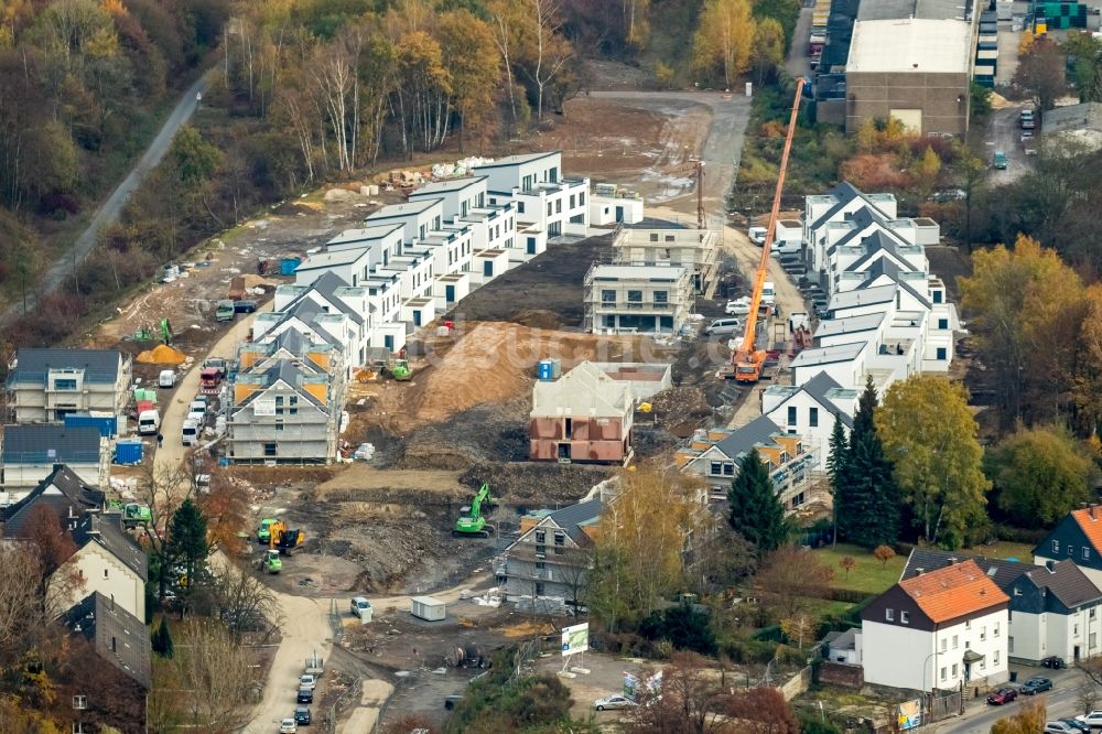 Luftbild Bochum - Baustelle zum Neubau einer elliptischen Mehrfamilienhaus-Wohnanlage MARKSCHER BOGEN in Bochum im Bundesland Nordrhein-Westfalen