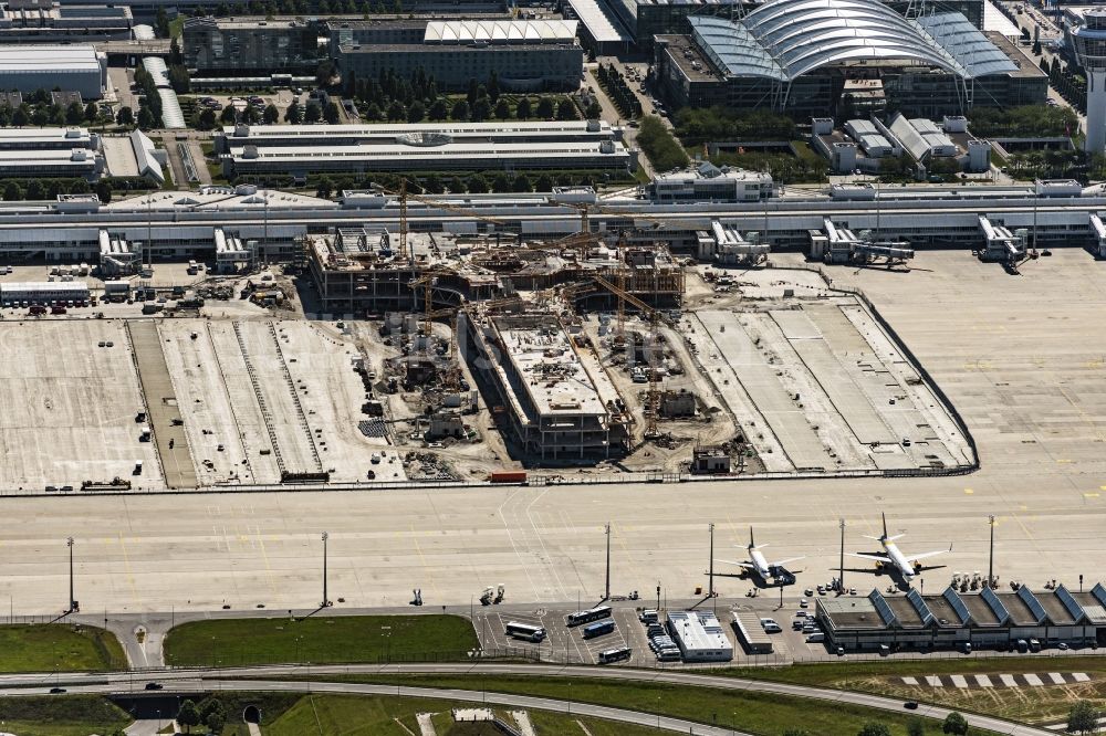 München-Flughafen aus der Vogelperspektive: Baustelle zum Neubau Erweiterung Terminal 1 in München-Flughafen im Bundesland Bayern, Deutschland