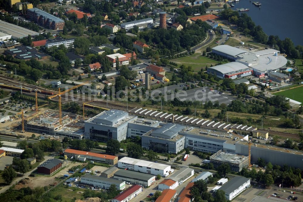 Oranienburg von oben - Baustelle zum Neubau und Erweiterungsbau der Takeda GmbH an der Lehnitzstraße in Oranienburg im Bundesland Brandenburg