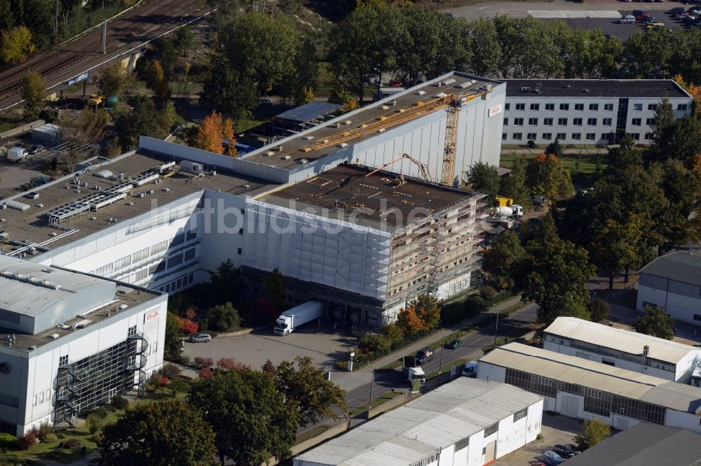 Luftaufnahme Oranienburg - Baustelle zum Neubau und Erweiterungsbau der Takeda GmbH an der Lehnitzstraße in Oranienburg im Bundesland Brandenburg