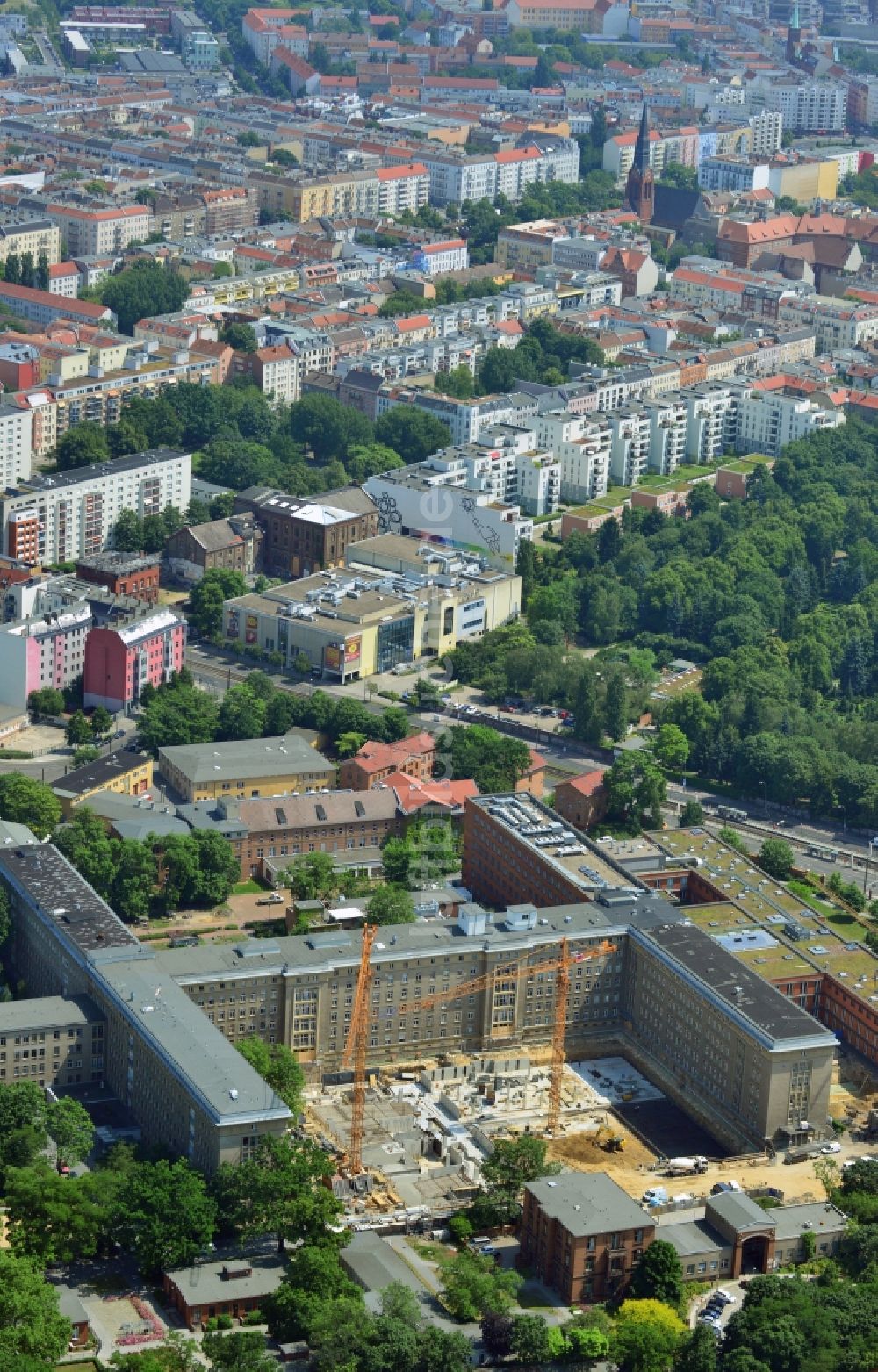 Berlin Friedrichshain von oben - Baustelle zum Neubau des Erweiterungsbaus am Krankenhaus Vivantes Klinikum im Friedrichshain in Berlin