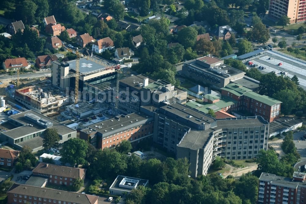 Luftbild Lüneburg - Baustelle zum Neubau des Erweiterungsbaus des Städtischen Klinikums Lüneburg in Lüneburg im Bundesland Niedersachsen