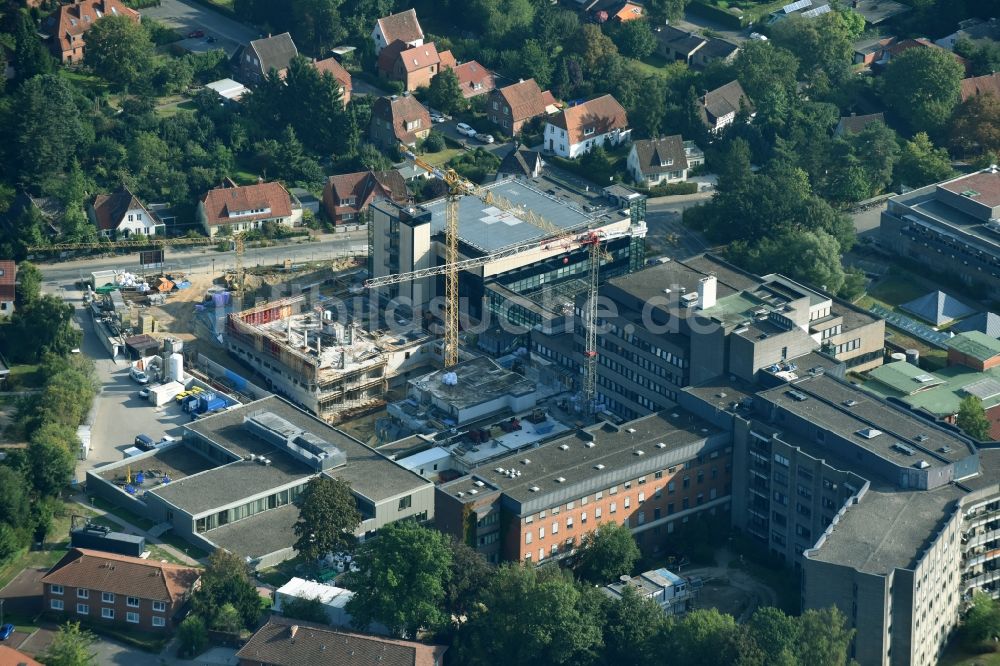 Luftaufnahme Lüneburg - Baustelle zum Neubau des Erweiterungsbaus des Städtischen Klinikums Lüneburg in Lüneburg im Bundesland Niedersachsen