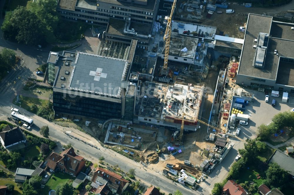 Lüneburg aus der Vogelperspektive: Baustelle zum Neubau des Erweiterungsbaus des Städtischen Klinikums Lüneburg in Lüneburg im Bundesland Niedersachsen