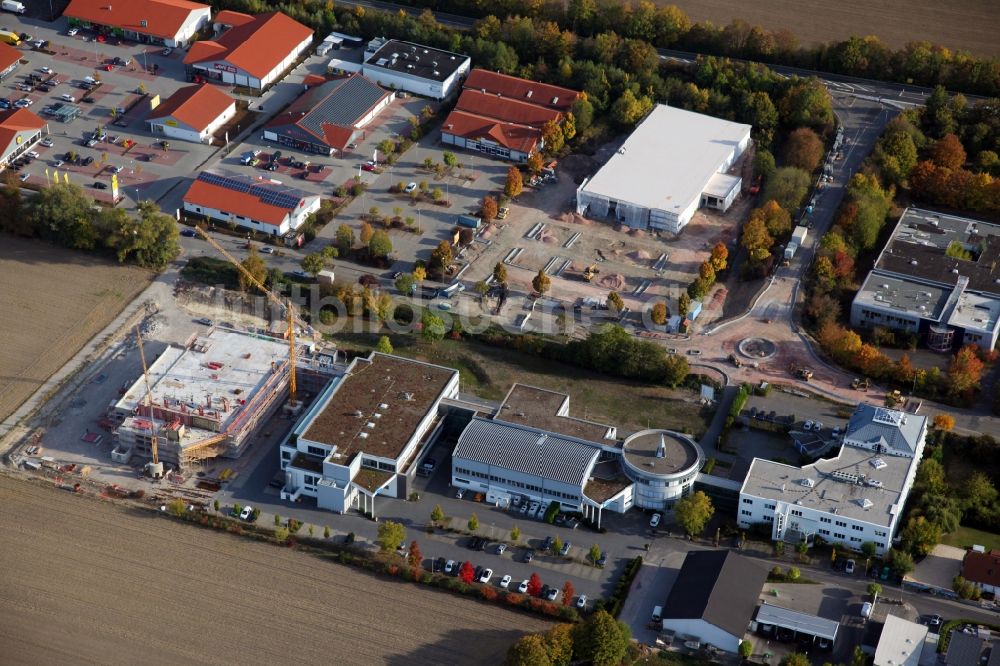 Bodenheim aus der Vogelperspektive: Baustelle zum Neubau eines Erweiterungsgebäudes der Firma iC Haus Germany in Bodenheim im Bundesland Rheinland-Pfalz, Deutschland