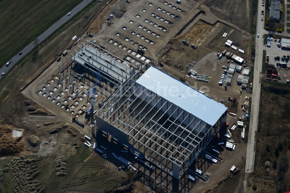 Luftbild Hoppegarten - Baustelle zum Neubau der Europazentrale Clinton in Hoppegarten im Bundesland Brandenburg