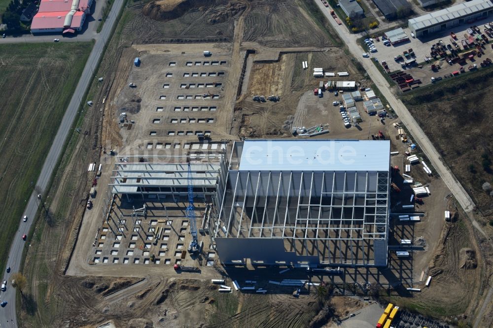 Luftaufnahme Hoppegarten - Baustelle zum Neubau der Europazentrale Clinton in Hoppegarten im Bundesland Brandenburg