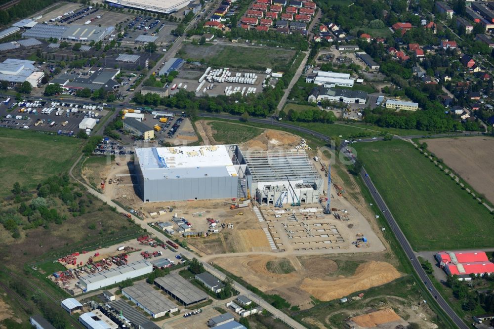 Hoppegarten von oben - Baustelle zum Neubau der Europazentrale Clinton in Hoppegarten im Bundesland Brandenburg