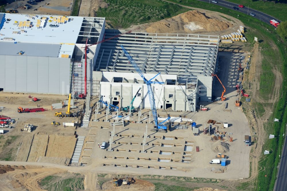 Luftbild Hoppegarten - Baustelle zum Neubau der Europazentrale Clinton in Hoppegarten im Bundesland Brandenburg