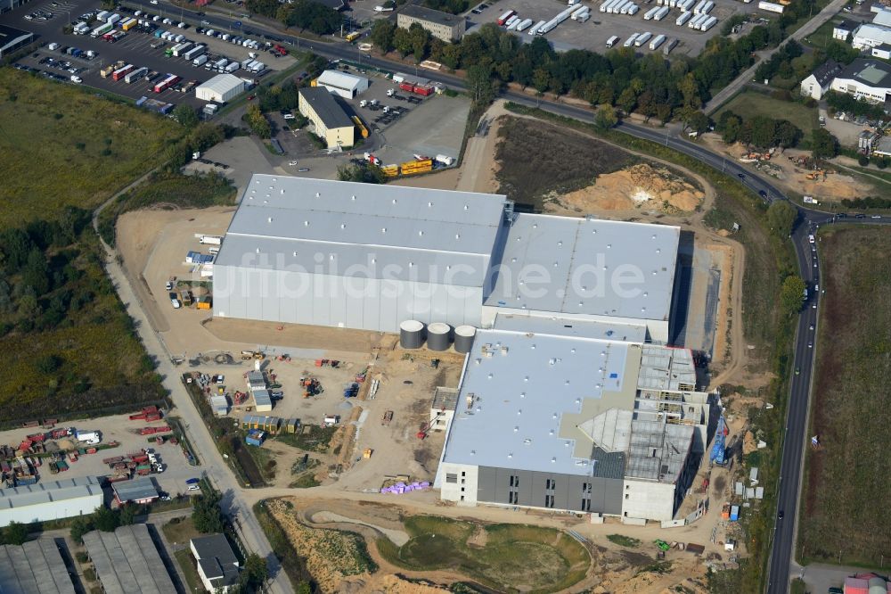 Hoppegarten von oben - Baustelle zum Neubau der Europazentrale Clinton in Hoppegarten im Bundesland Brandenburg