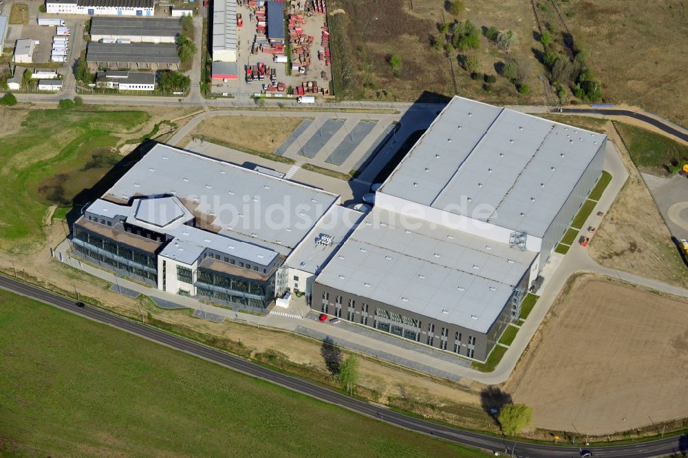 Hoppegarten von oben - Baustelle zum Neubau der Europazentrale Clinton in Hoppegarten im Bundesland Brandenburg