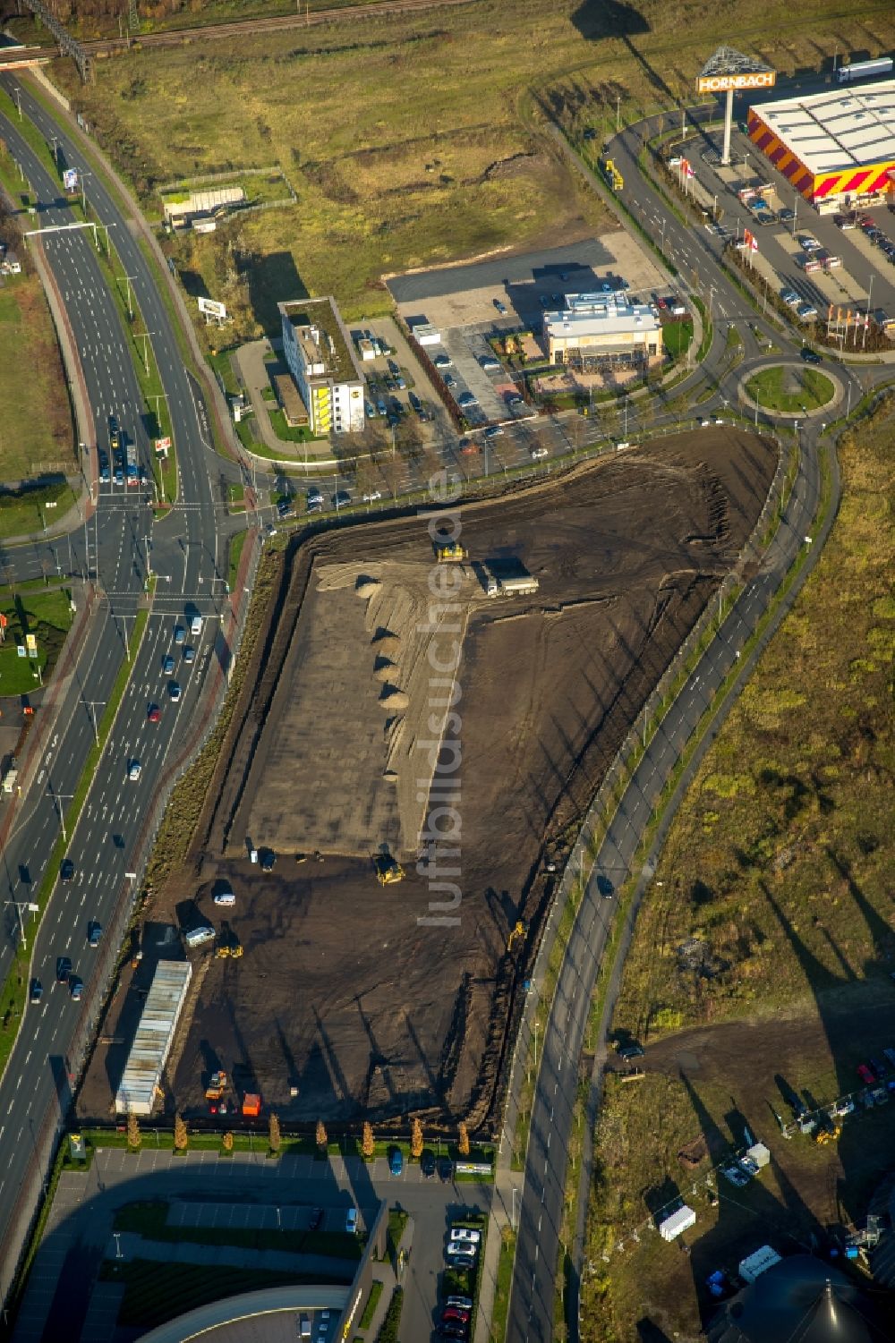 Luftbild Oberhausen - Baustelle zum Neubau einer Filiale und Verwaltungsgebäude des Berufsbekleidungsherstellers Engelbert Strauss in Oberhausen im Bundesland Nordrhein-Westfalen