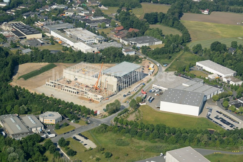 Gütersloh von oben - Baustelle zum Neubau des Firmensitz Auto Meyer in Gütersloh im Bundesland Nordrhein-Westfalen