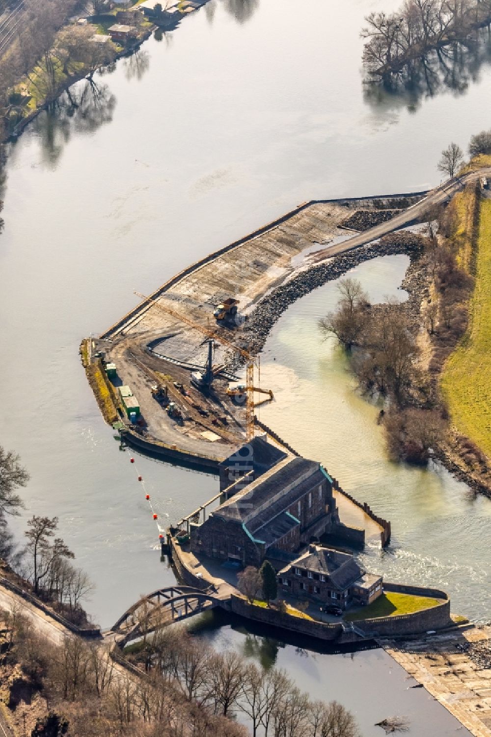 Witten aus der Vogelperspektive: Baustelle zum Neubau einer Fischaufstiegsanlage am Wasserkraftwerk Hohenstein der innogy SE in Witten im Bundesland Nordrhein-Westfalen, Deutschland