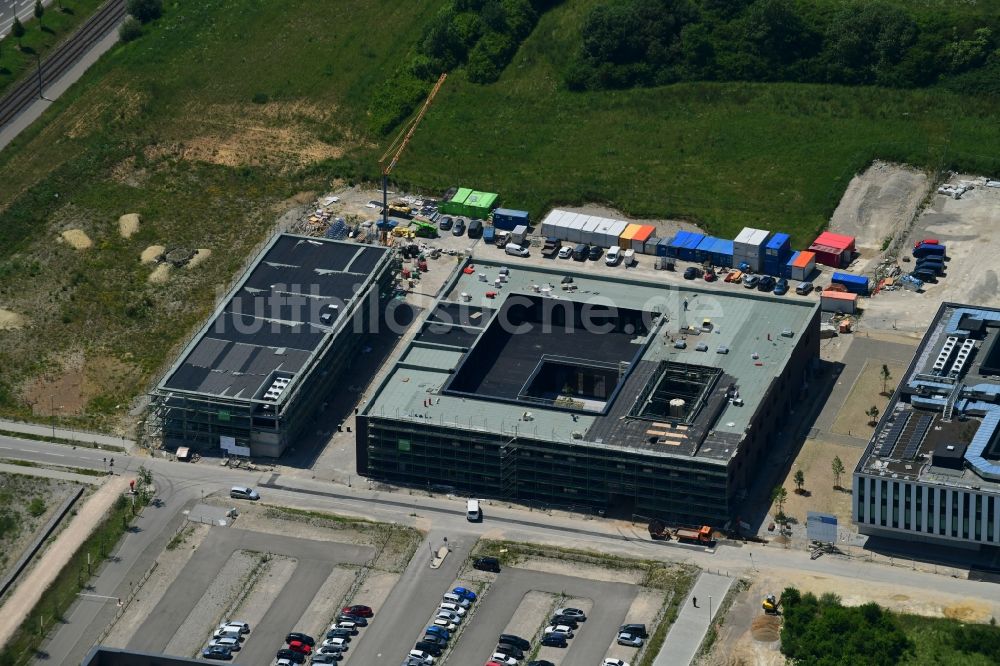 Augsburg von oben - Baustelle zum Neubau eines Forschungs- Gebäude und Bürokomplex Green Factory in Augsburg im Bundesland Bayern, Deutschland