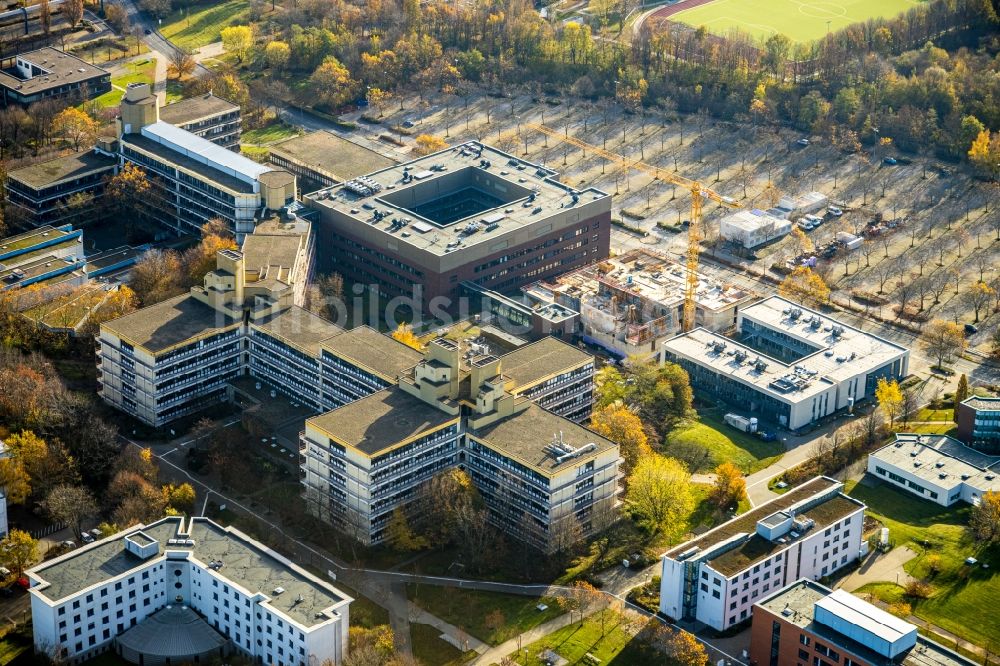 Dortmund von oben - Baustelle zum Neubau eines Forschungs- Gebäudes und Bürokomplex der TU Dortmund an der Otto-Hahn-Straße in Dortmund im Bundesland Nordrhein-Westfalen, Deutschland