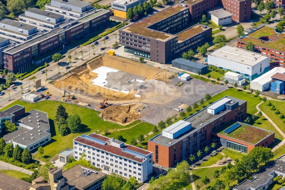 Dortmund aus der Vogelperspektive: Baustelle zum Neubau eines Forschungs- Gebäudes und Bürokomplex des For­schungs­zen­trum CALEDO an der Otto-Hahn-Straße in Dortmund im Bundesland Nordrhein-Westfalen, Deutschland