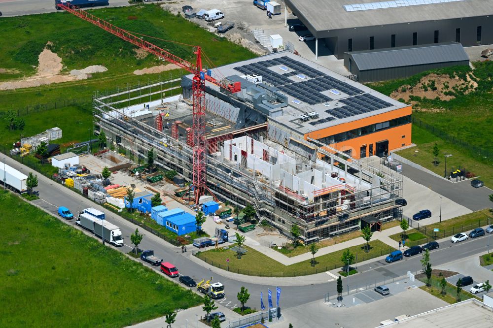 Bensheim aus der Vogelperspektive: Baustelle zum Neubau eines Forschungs- Gebäudes und Bürokomplex der Immundiagnostik AG in Bensheim im Bundesland Hessen, Deutschland