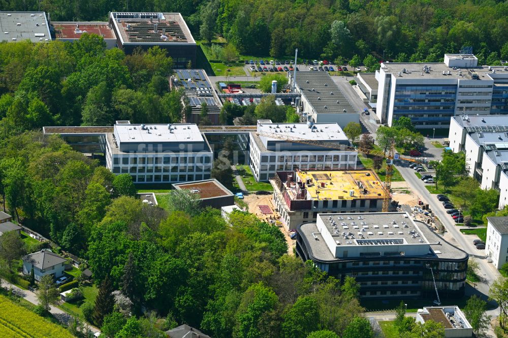 Berlin aus der Vogelperspektive: Baustelle zum Neubau eines Forschungs- Gebäudes und Bürokomplex des Max Delbrück Centers im Ortsteil Buch in Berlin, Deutschland