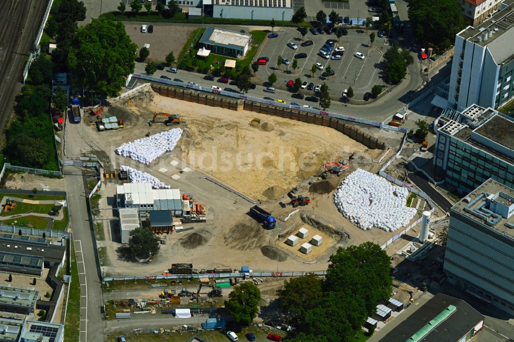 Luftbild Ludwigshafen am Rhein - Baustelle zum Neubau eines Forschungs- Gebäudes und Bürokomplex des Pharmakonzern AbbVie in Ludwigshafen am Rhein im Bundesland Rheinland-Pfalz, Deutschland