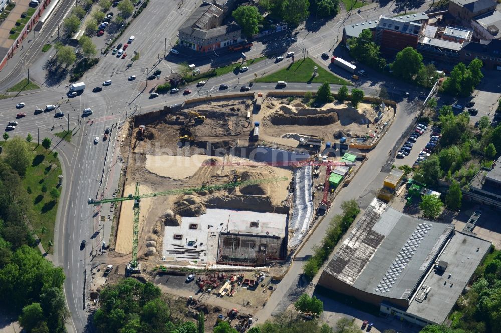 Potsdam von oben - Baustelle zum Neubau eines Freizeitbades mit Schwimmhalle in Potsdam im Bundesland Brandenburg