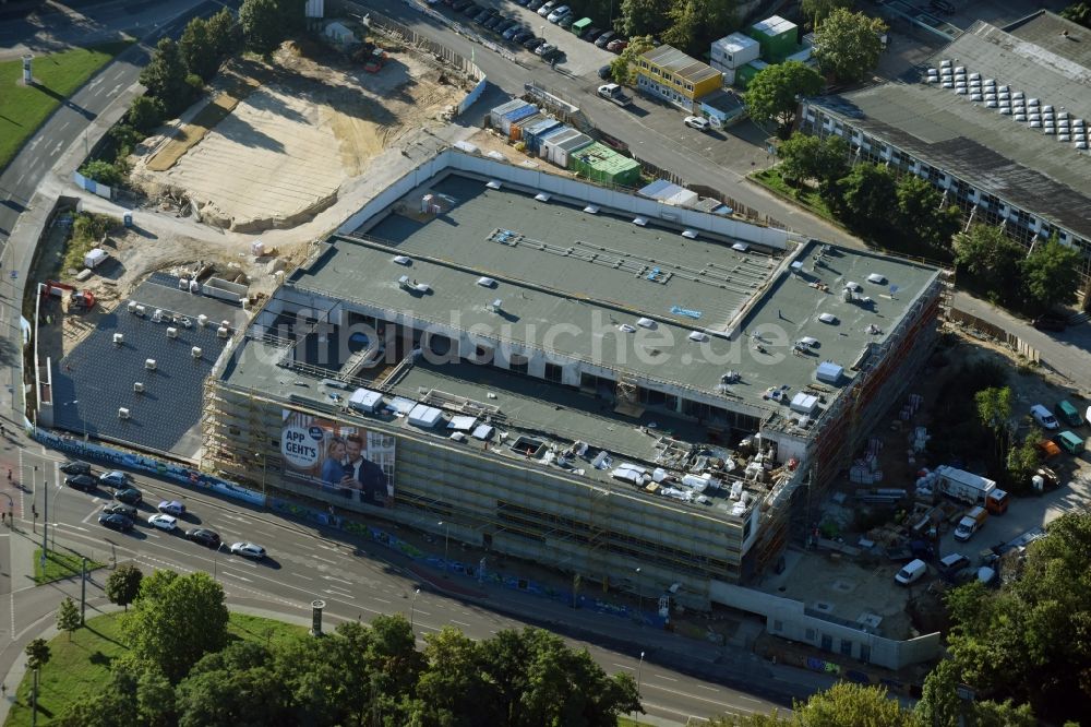 Potsdam aus der Vogelperspektive: Baustelle zum Neubau eines Freizeitbades mit Schwimmhalle in Potsdam im Bundesland Brandenburg