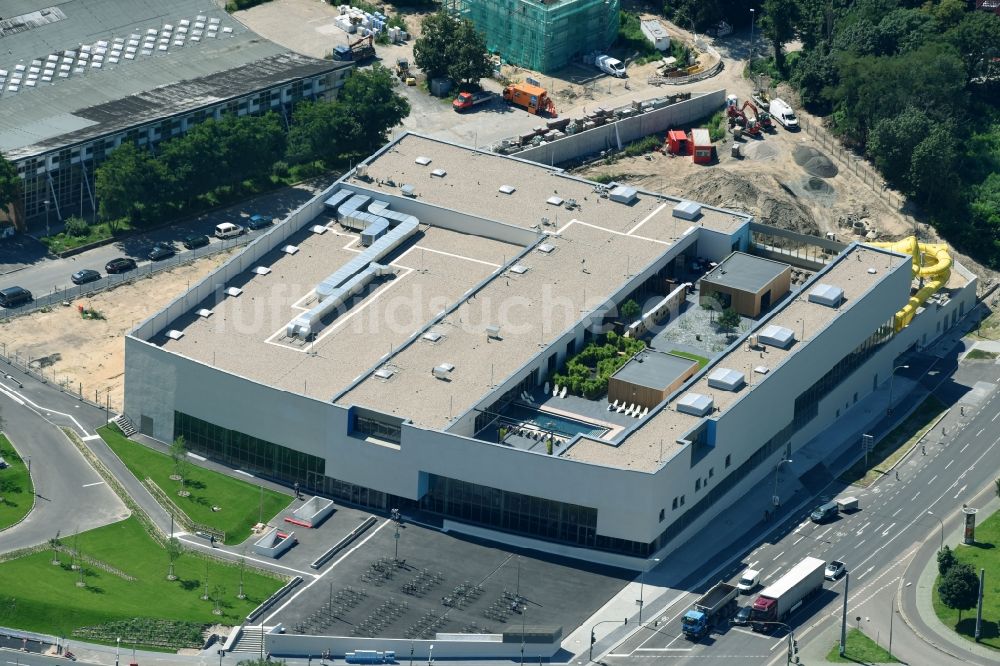 Luftbild Potsdam - Baustelle zum Neubau eines Freizeitbades mit Schwimmhalle in Potsdam im Bundesland Brandenburg