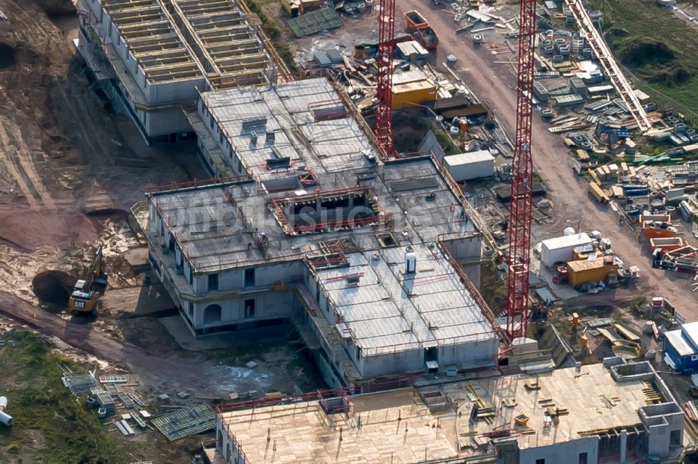 Luftaufnahme Rust - Baustelle zum Neubau der Freizeiteinrichtung Wasserpark RULANTICA - Europa-Park Rust in Rust im Bundesland Baden-Württemberg, Deutschland