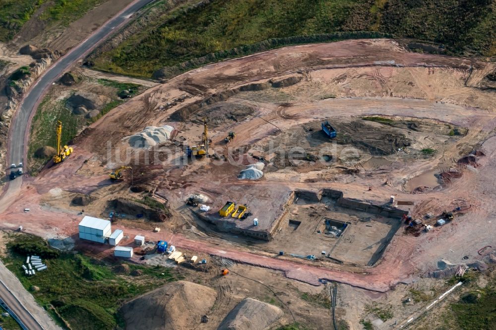 Rust von oben - Baustelle zum Neubau der Freizeiteinrichtung Wasserpark RULANTICA - Europa-Park Rust in Rust im Bundesland Baden-Württemberg, Deutschland