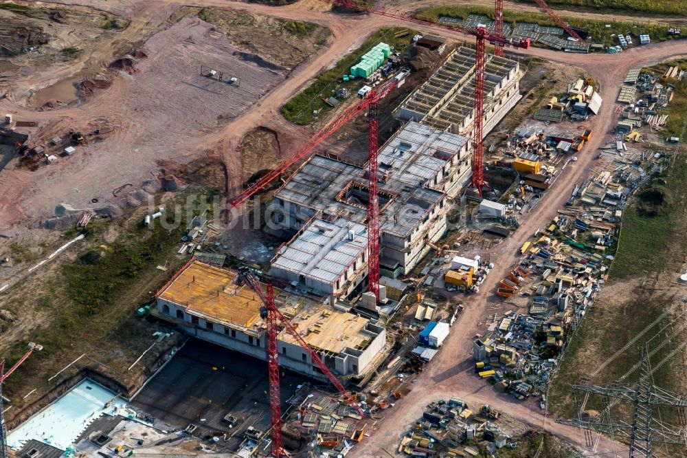 Rust aus der Vogelperspektive: Baustelle zum Neubau der Freizeiteinrichtung Wasserpark RULANTICA - Europa-Park Rust in Rust im Bundesland Baden-Württemberg, Deutschland