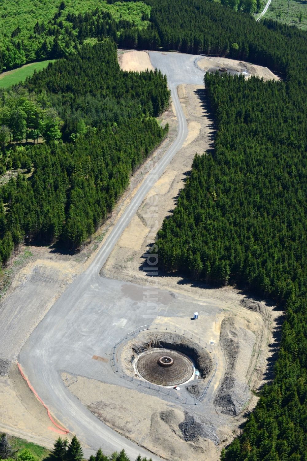 Luftbild Sohl - Baustelle zum Neubau der Fundamente in Stahlgeflechtbauweise für den künftigen Windpark in Sohl im Bundesland Nordrhein-Westfalen