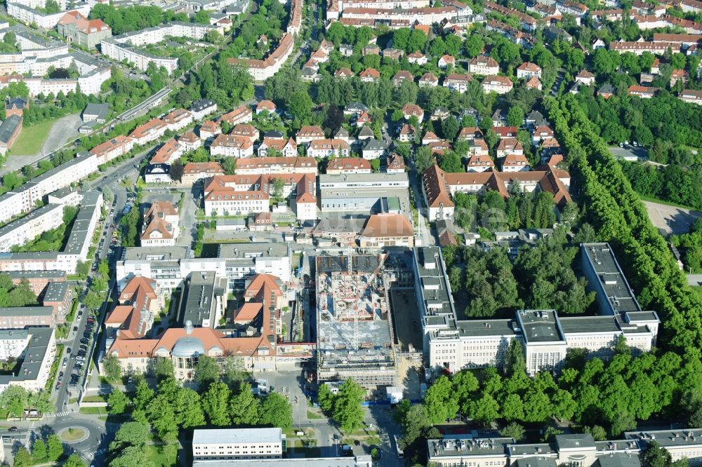 Luftaufnahme Rostock - Baustelle zum Neubau eines Funktionsgebäudes auf dem Campus Schillingallee im Ortsteil Hansaviertel in Rostock im Bundesland Mecklenburg-Vorpommern