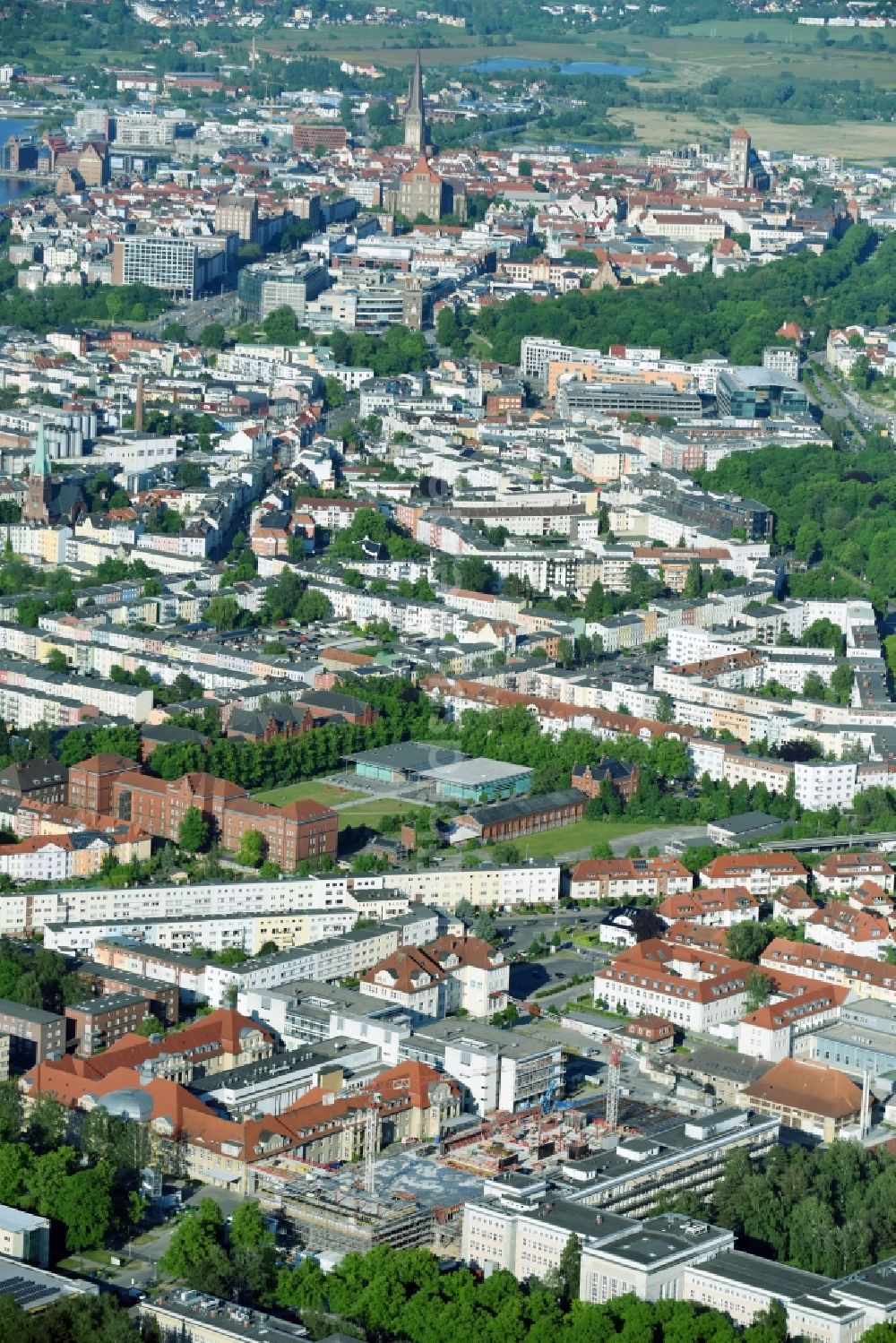 Luftbild Rostock - Baustelle zum Neubau eines Funktionsgebäudes auf dem Campus Schillingallee im Ortsteil Hansaviertel in Rostock im Bundesland Mecklenburg-Vorpommern