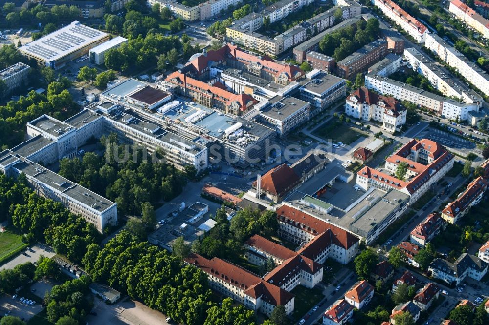 Luftaufnahme Rostock - Baustelle zum Neubau eines Funktionsgebäudes auf dem Campus Schillingallee im Ortsteil Hansaviertel in Rostock im Bundesland Mecklenburg-Vorpommern