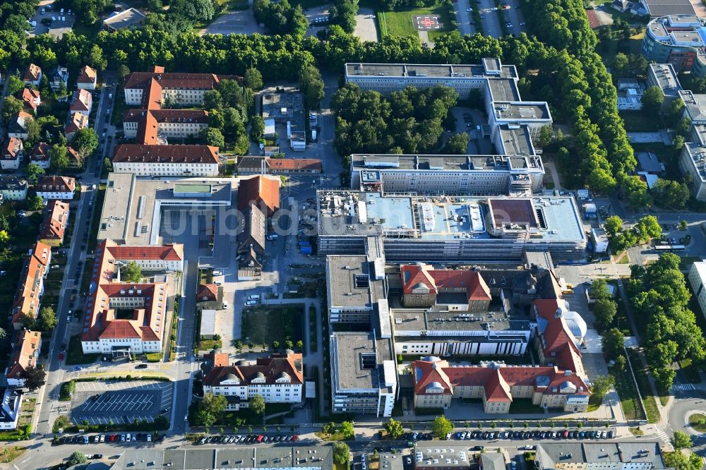 Luftaufnahme Rostock - Baustelle zum Neubau eines Funktionsgebäudes auf dem Campus Schillingallee im Ortsteil Hansaviertel in Rostock im Bundesland Mecklenburg-Vorpommern