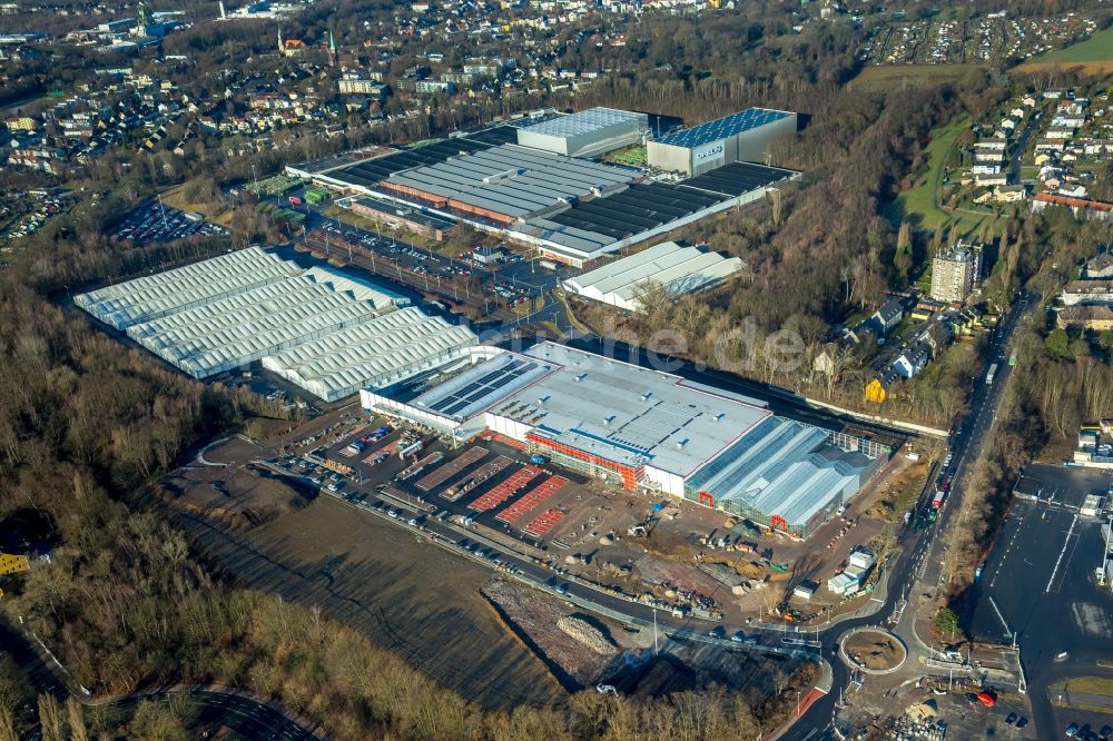 Bochum aus der Vogelperspektive: Baustelle zum Neubau- Gebäude des Baumarktes Hagebaumarkt Ziesak im Ortsteil Langendreer in Bochum im Bundesland Nordrhein-Westfalen