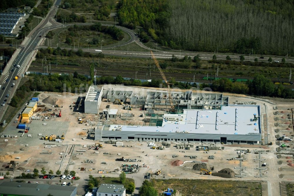 Luftbild Halle (Saale) - Baustelle zum Neubau- Gebäude des Baumarktes zwischen Dieselstraße und Zeppelinstraße in Halle (Saale) im Bundesland Sachsen-Anhalt, Deutschland