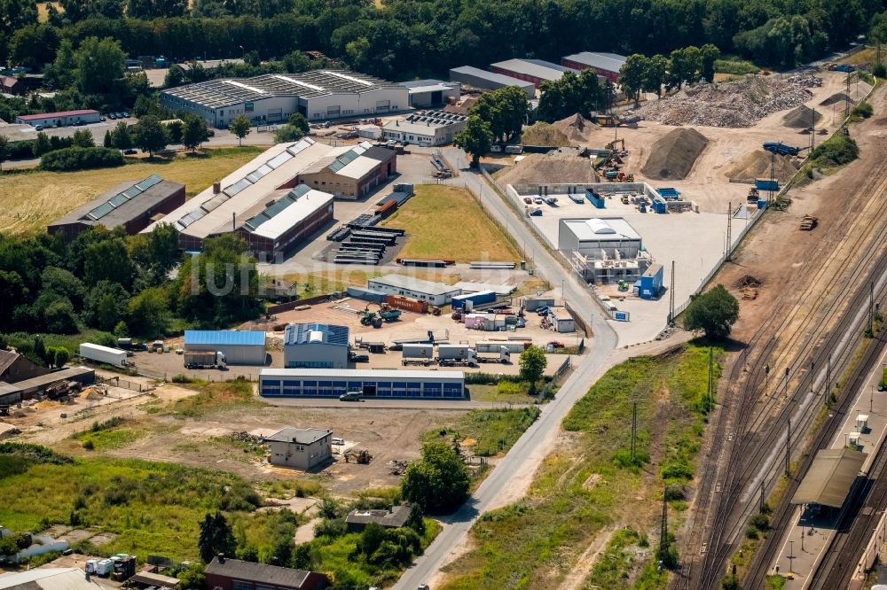 Haltern am See von oben - Baustelle zum Neubau eines Gebäude auf dem Gelände der Köster Abbruch GmbH in Haltern am See im Bundesland Nordrhein-Westfalen, Deutschland