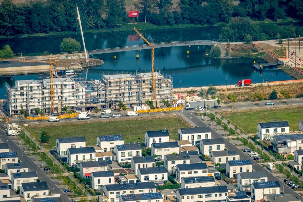 Gelsenkirchen von oben - Baustelle zum Neubau eines Gebäudekomplex der Hofschröer Projektbau GmbH & Co. KG an der Johannes-Rau-Allee in Gelsenkirchen im Bundesland Nordrhein-Westfalen, Deutschland