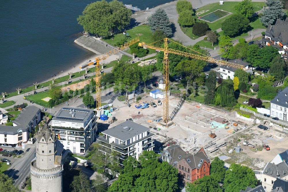 Andernach von oben - Baustelle zum Neubau eines Gebäudekomplex für ein Hotel und weiteren Gewerbeflächen an der Kirchstraße - Konrad-Adenauer-Allee in Andernach im Bundesland Rheinland-Pfalz, Deutschland