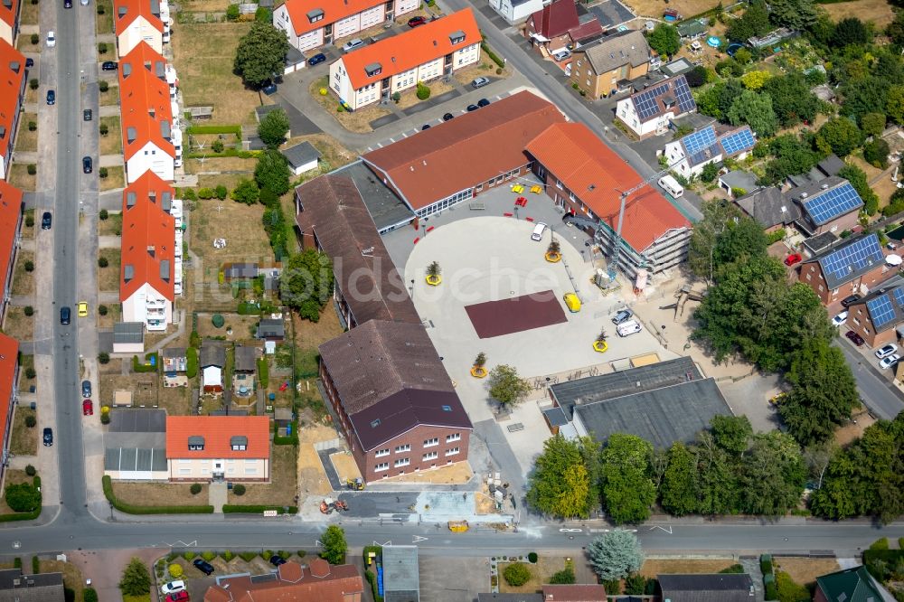 Luftaufnahme Werne - Baustelle zum Neubau eines Gebäudekomplex auf dem Schulgelände der Uhlandschule in Werne im Bundesland Nordrhein-Westfalen, Deutschland