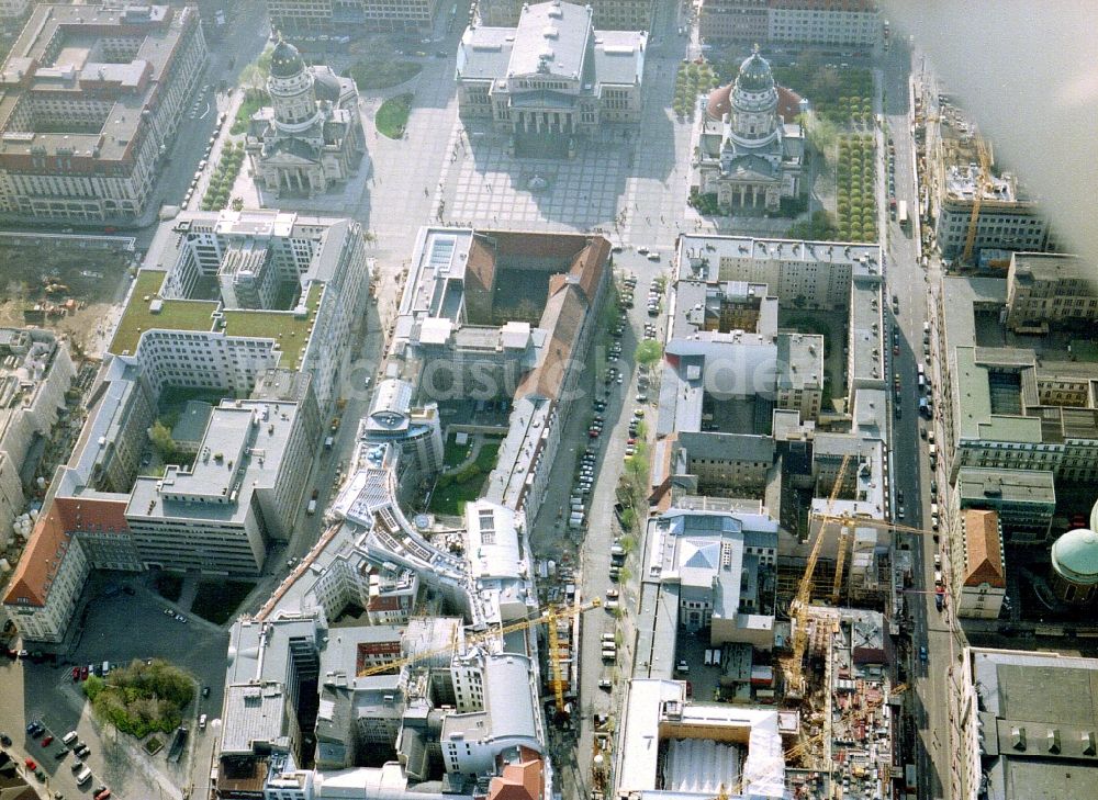 Luftbild Berlin - Baustelle zum Neubau des Gebäudekomplex des Senders SAT 1 an der Jägerstraße im Ortsteil Mitte in Berlin, Deutschland