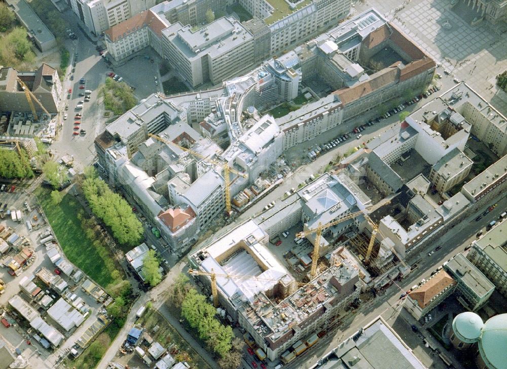 Berlin aus der Vogelperspektive: Baustelle zum Neubau des Gebäudekomplex des Senders SAT 1 an der Jägerstraße im Ortsteil Mitte in Berlin, Deutschland