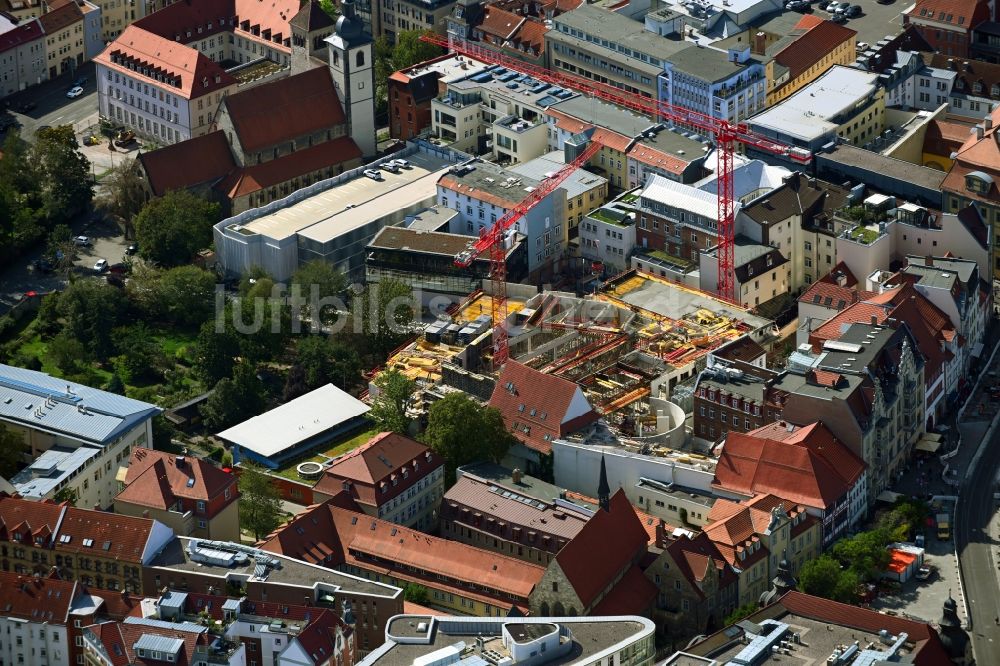 Luftaufnahme Erfurt - Baustelle zum Neubau des Gebäudekomplexes des Einkaufszentrum Anger-Passage in der Altstadt in Erfurt im Bundesland Thüringen, Deutschland