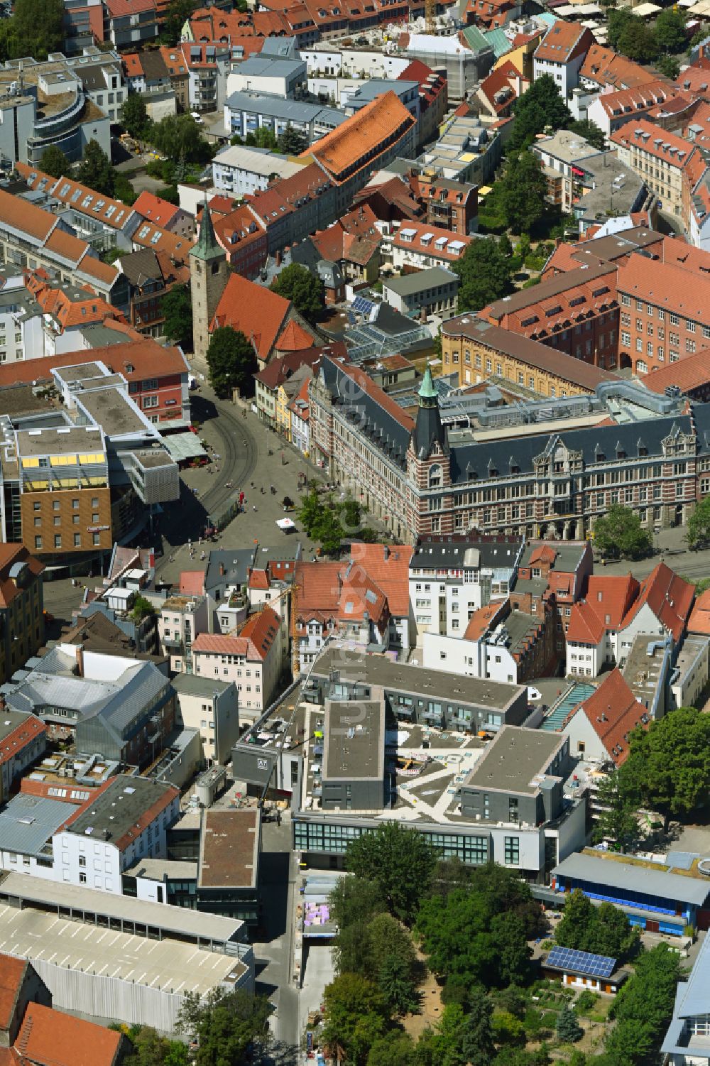 Luftaufnahme Erfurt - Baustelle zum Neubau des Gebäudekomplexes des Einkaufszentrum Anger-Passage in der Altstadt in Erfurt im Bundesland Thüringen, Deutschland