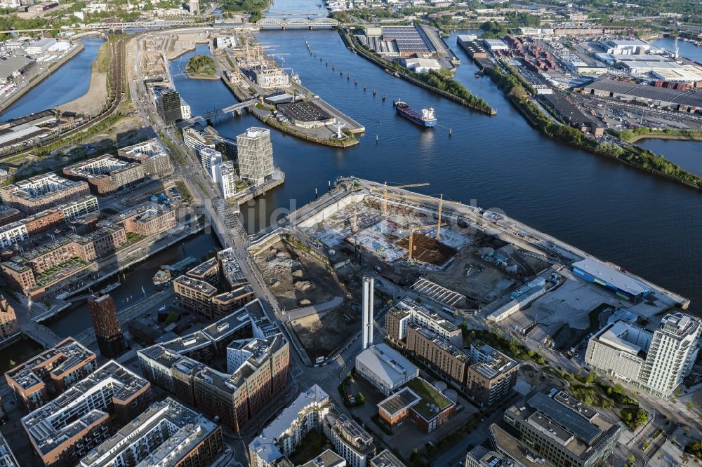 Luftaufnahme Hamburg - Baustelle zum Neubau des Gebäudekomplexes des Einkaufszentrum Bau in der Hafencity in Hamburg, Deutschland