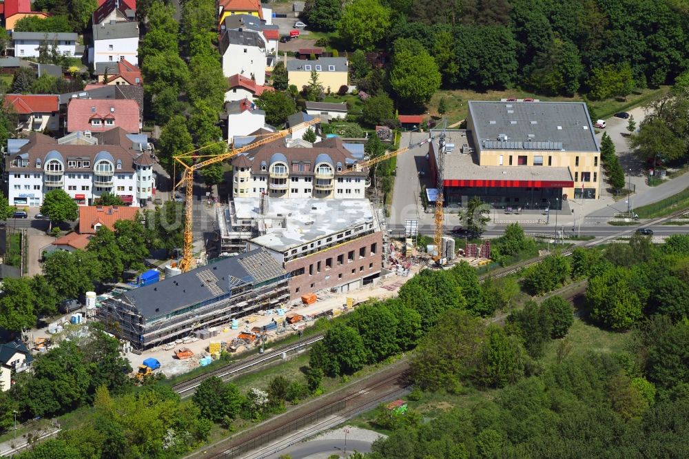 Neuenhagen aus der Vogelperspektive: Baustelle zum Neubau des Gebäudekomplexes des Einkaufszentrum an der Eisenbahnstraße in Neuenhagen im Bundesland Brandenburg, Deutschland